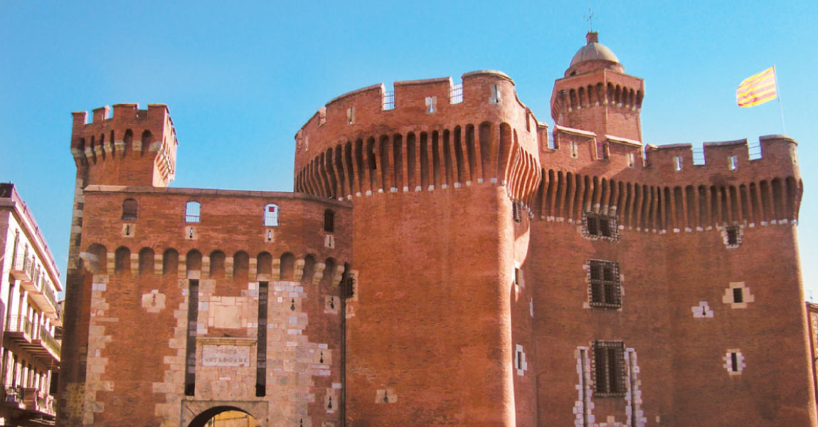 tourisme balade detente perpignan castillet monument historique