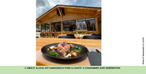 photo du restaurant la louve du parc animalier des angles dans le capcir